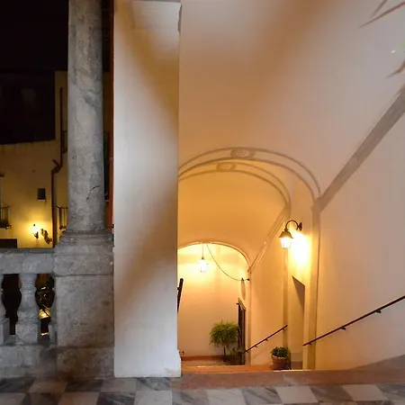 Palazzo Corvino Палермо