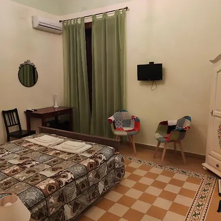 Bed & Breakfast Palazzo Corvino 4*