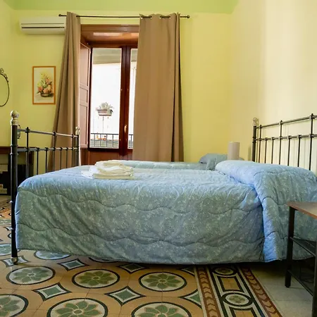 Palazzo Corvino Frühstückspension 3*