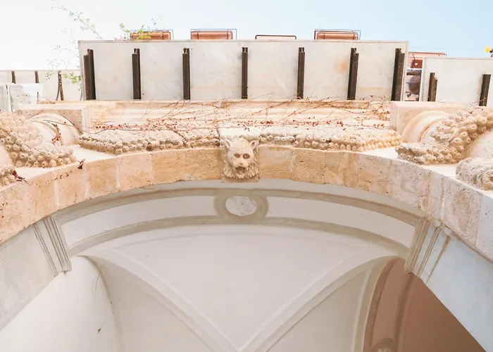 Palazzo Corvino Bed and breakfast 4*